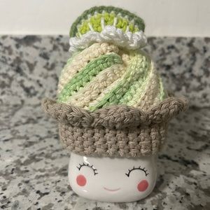 Marshmallow Mug Hat